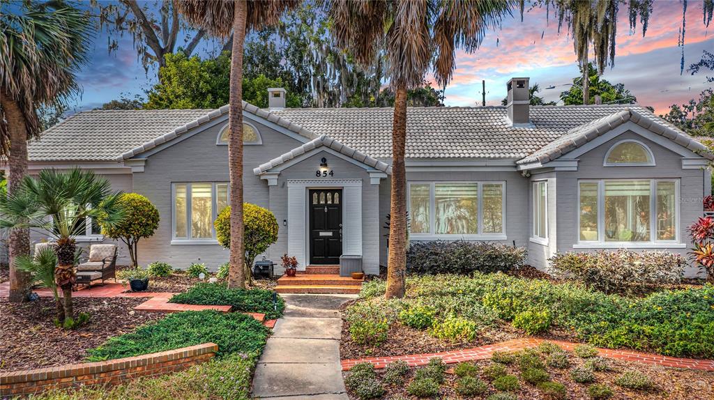 854 EDGEWATER DRIVE