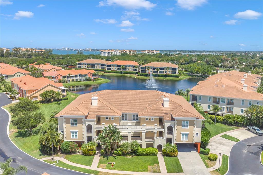 10 FRANKLIN COURT S UNIT 63D