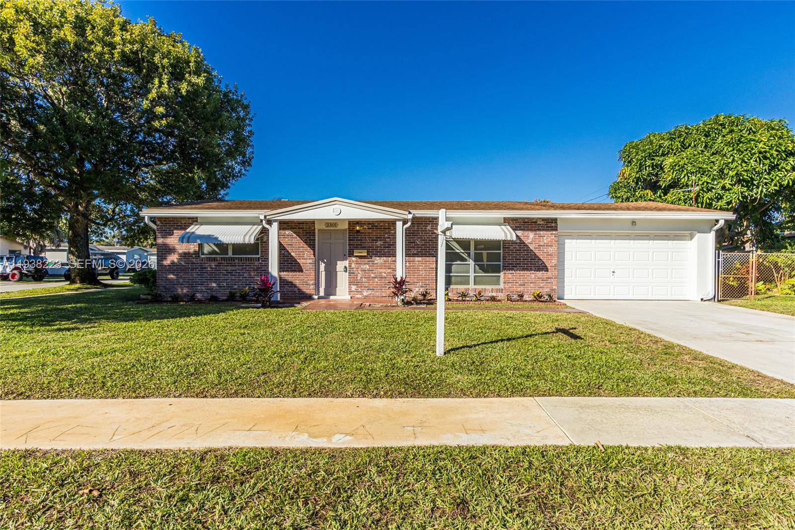 2301 NW 42nd Ave, Lauderhill FL 33313