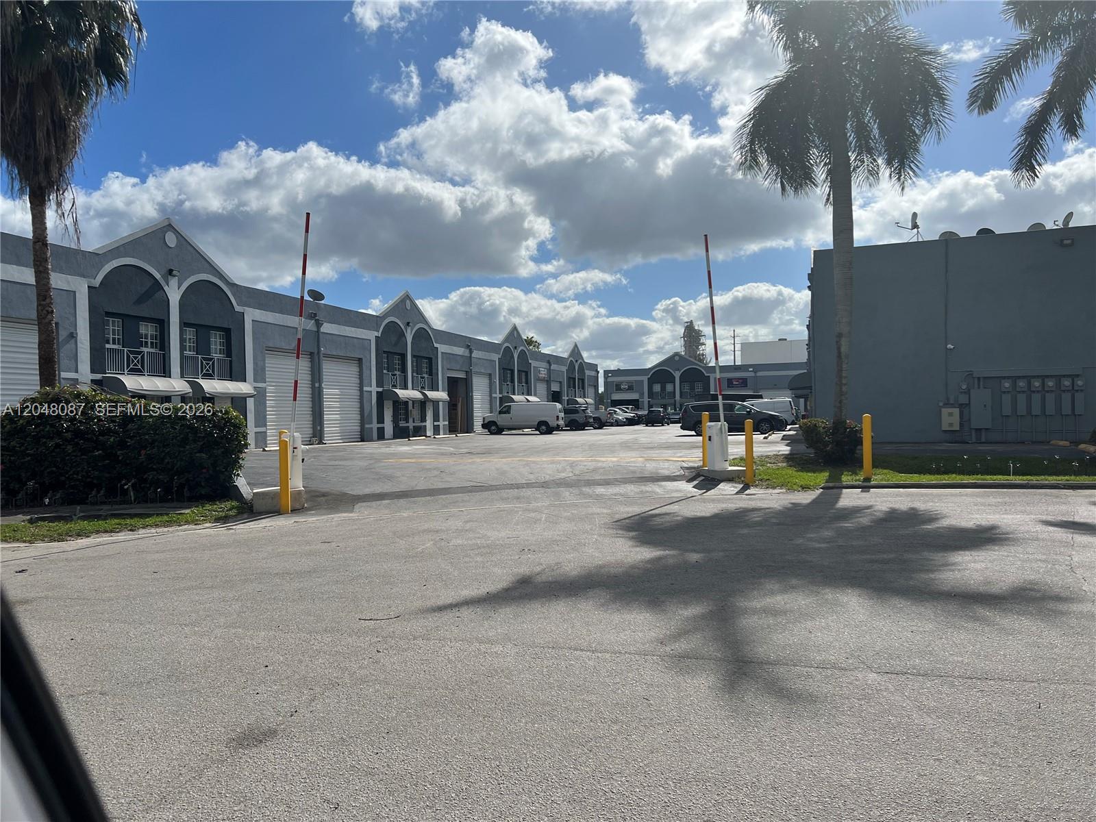 10680 NW 123rd St Rd # 104, Medley FL 33178