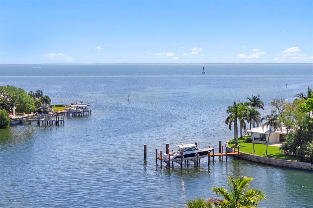 1325 SNELL ISLE BOULEVARD NE UNIT 709