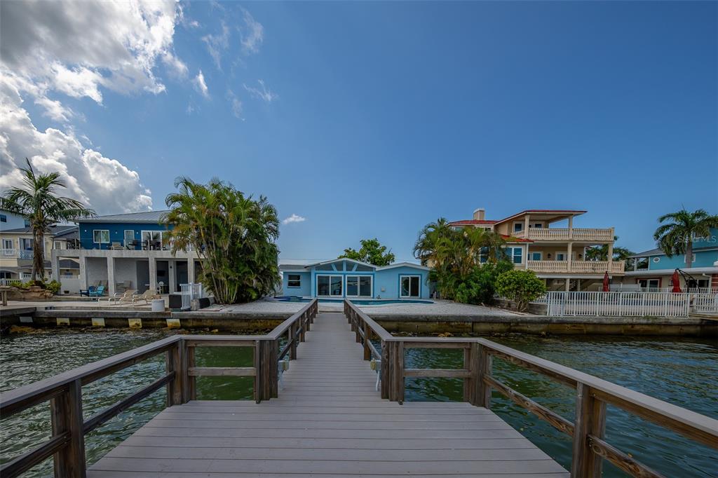814 BAY POINT DRIVE, MADEIRA BEACH, FL — photo 5 of 30