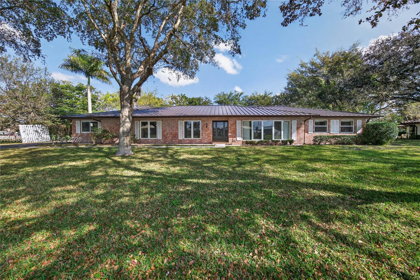 6621 E Tropical Way, Plantation FL 33317