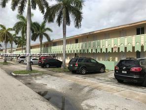 NORTH MIAMI BEACH, FL — photo 2 of 7
