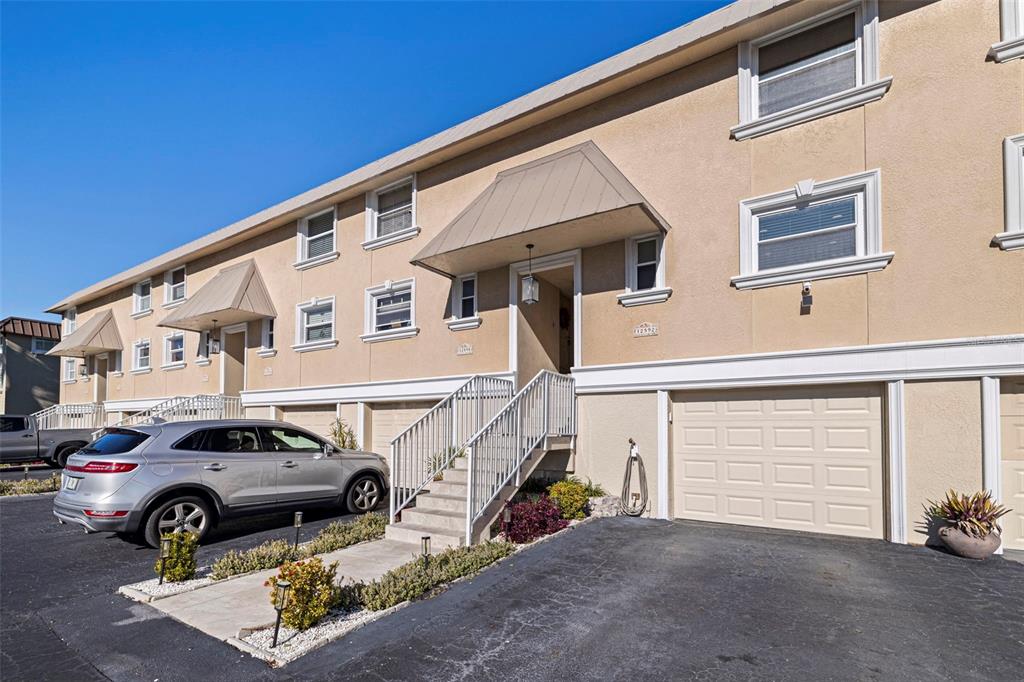 12592 N CAPRI CIRCLE UNIT 6