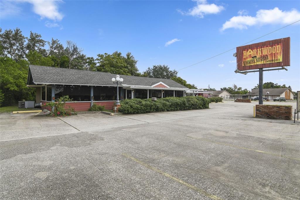 3725 W OLD US HIGHWAY 441