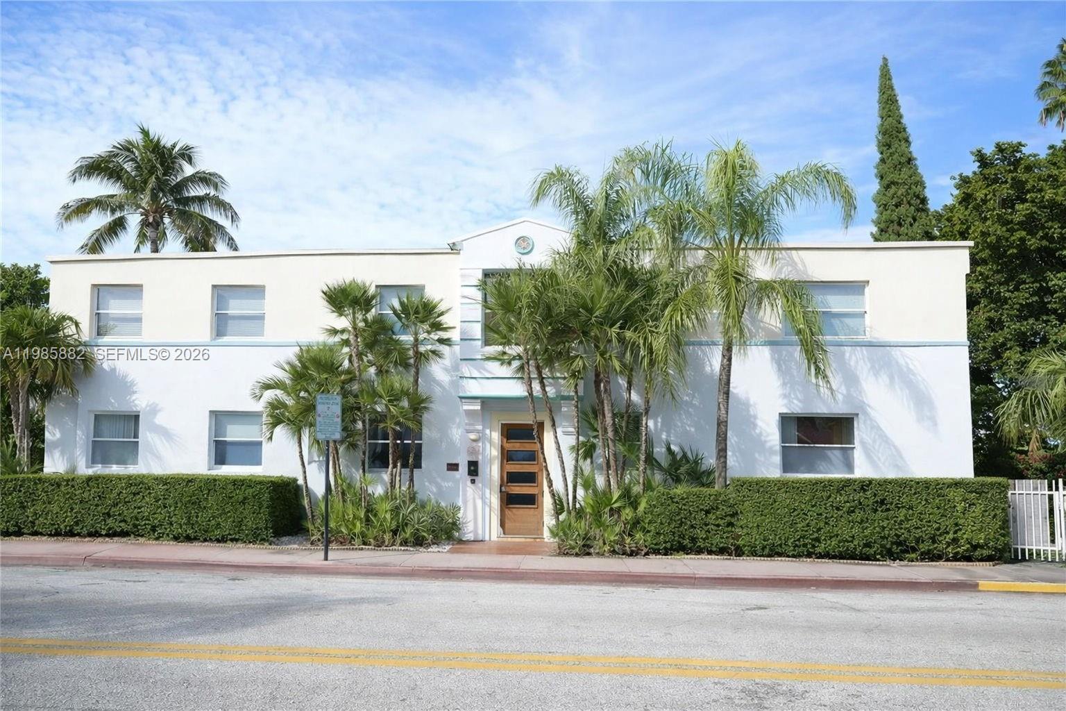 1001 7th St # 202, Miami Beach FL 33139