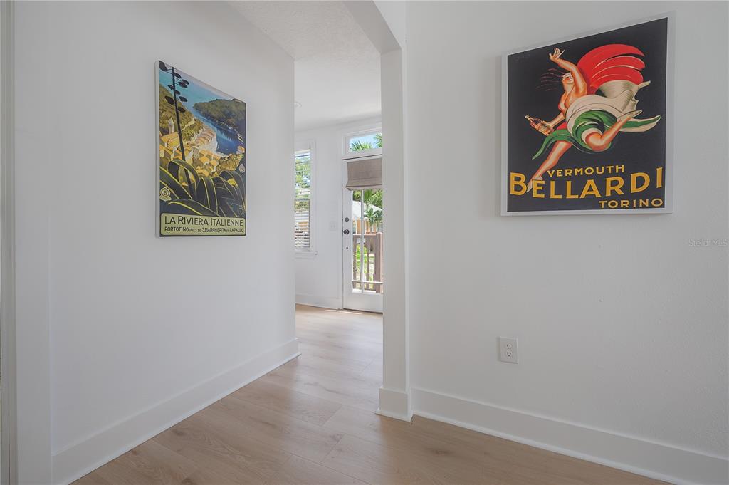 408 E AMELIA AVENUE, TAMPA, FL — photo 4 of 30