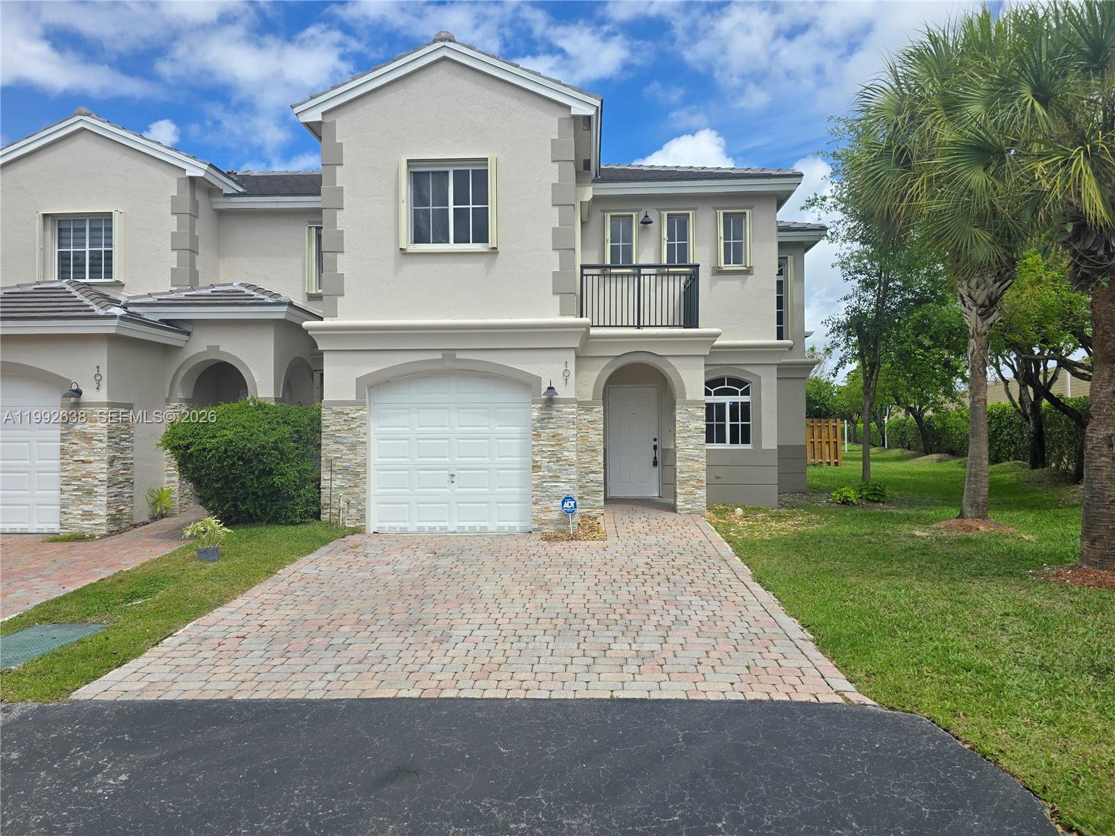 8421 SW 124th Ave # 101, Miami FL 33183