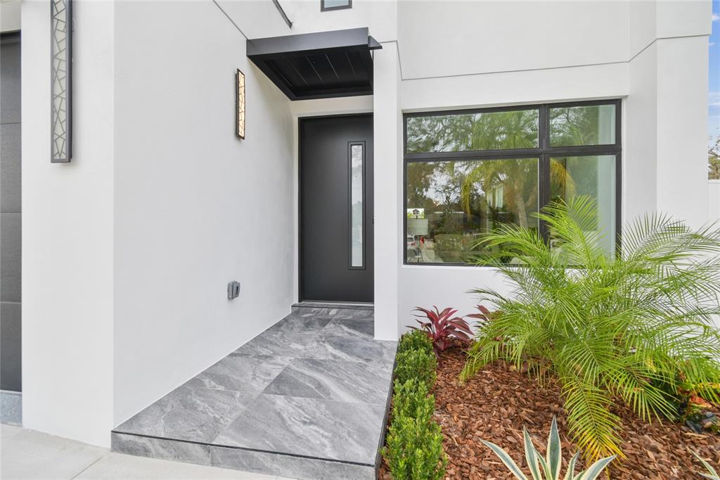 5406 N PERSHING PLACE, TAMPA, FL — photo 4 of 30