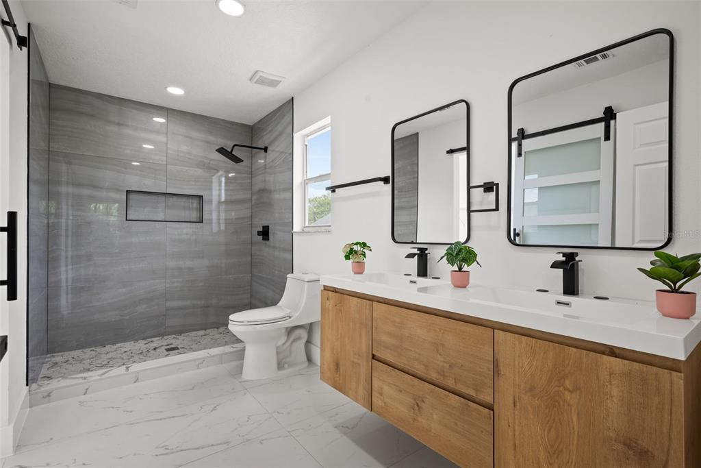 10224 MERRIMAC MANOR DRIVE