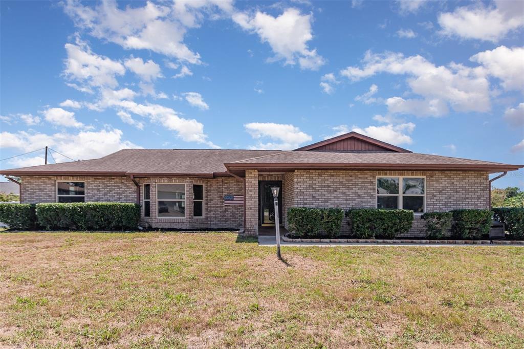 947 N ATMORE CIRCLE
