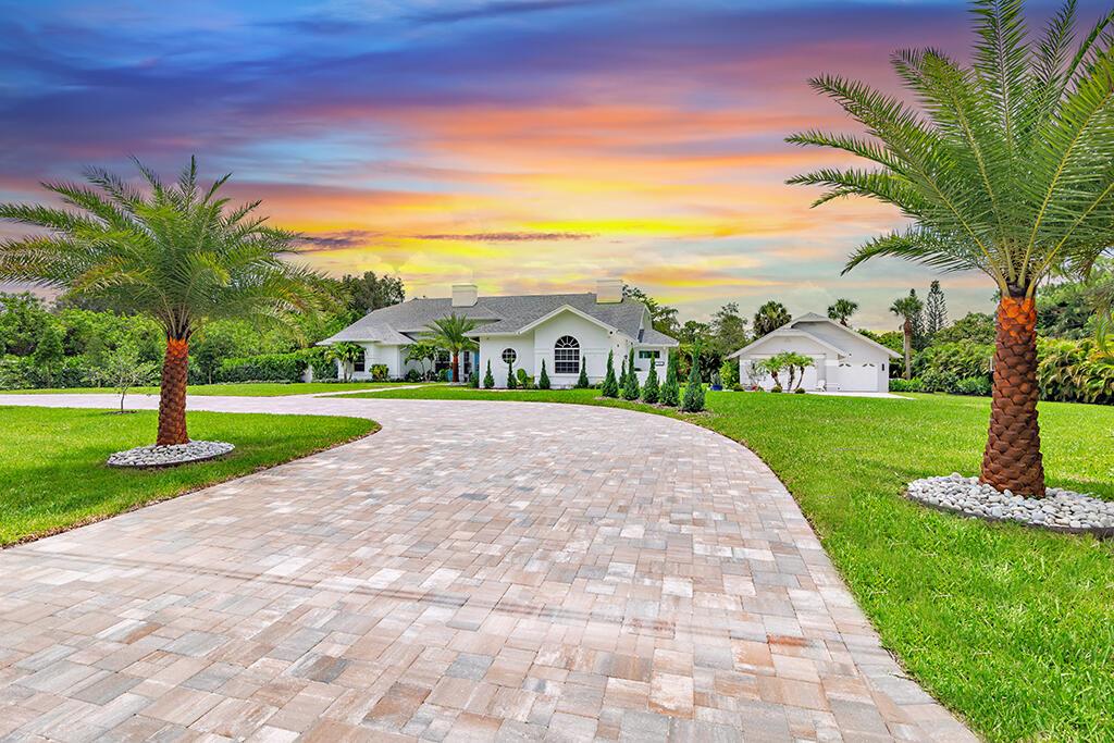 8852 154 Court N, Palm Beach Gardens FL 33418
