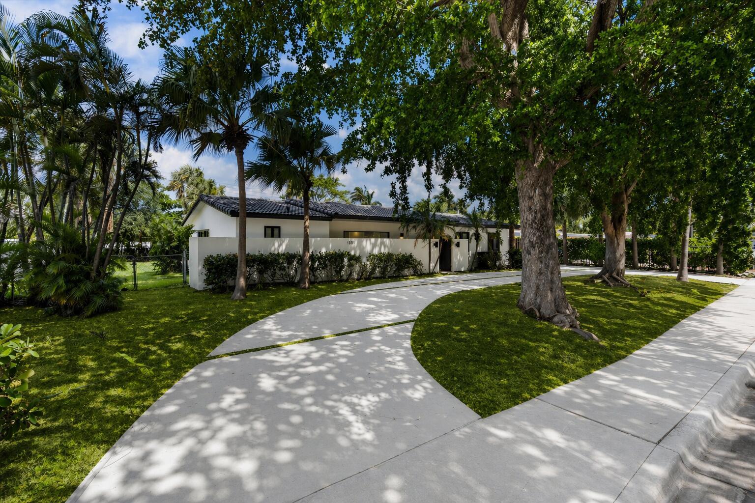 1601 Seabreeze Boulevard, Fort Lauderdale FL 33316