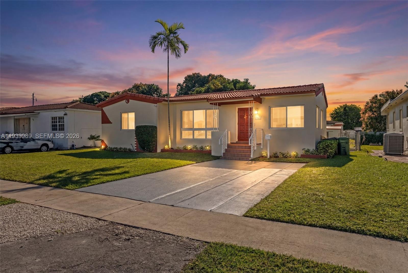 40 W 58th St, Hialeah FL 33012