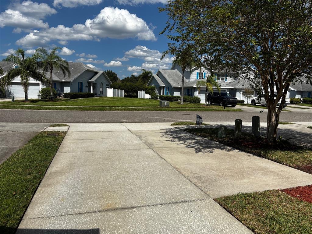 271 HEMINGWAY DRIVE, OLDSMAR, FL — photo 4 of 30