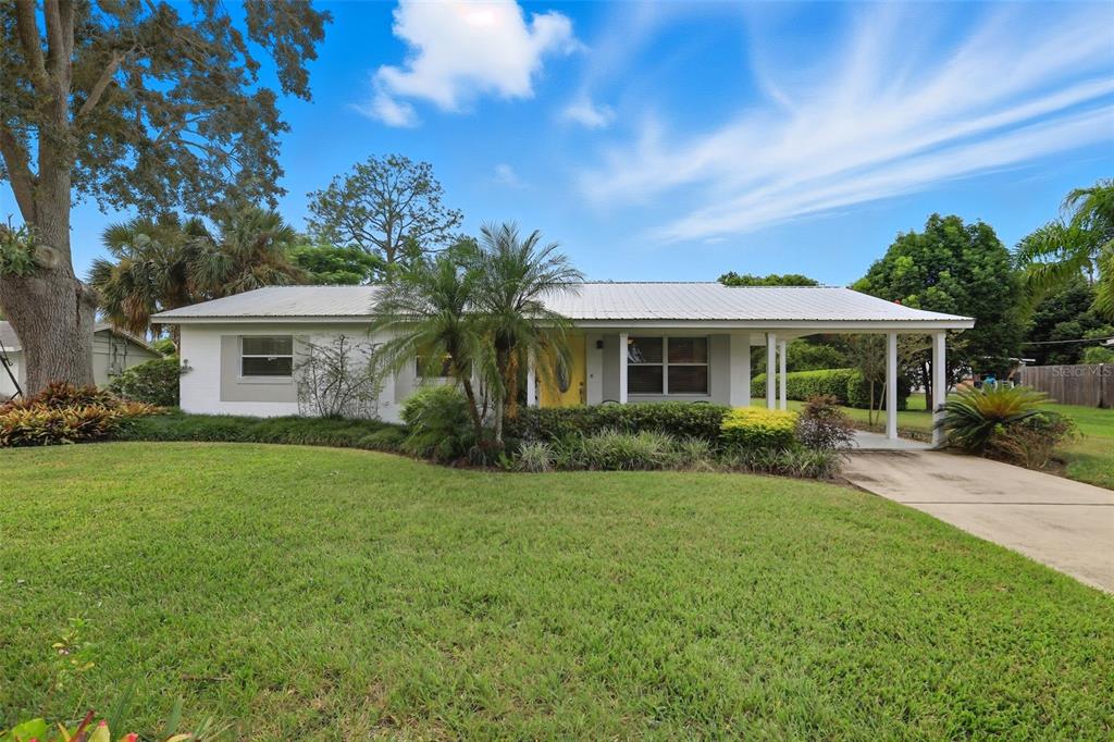 182 LAKESIDE DRIVE