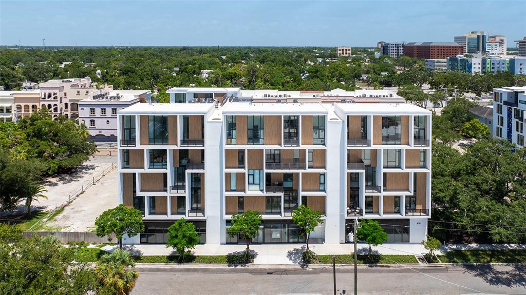 430 KUMQUAT COURT UNIT 102