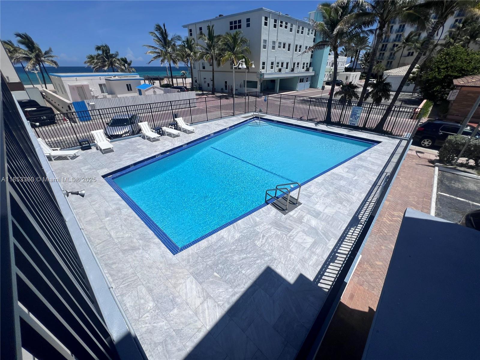 322 Harding St # B206, Hollywood FL 33019