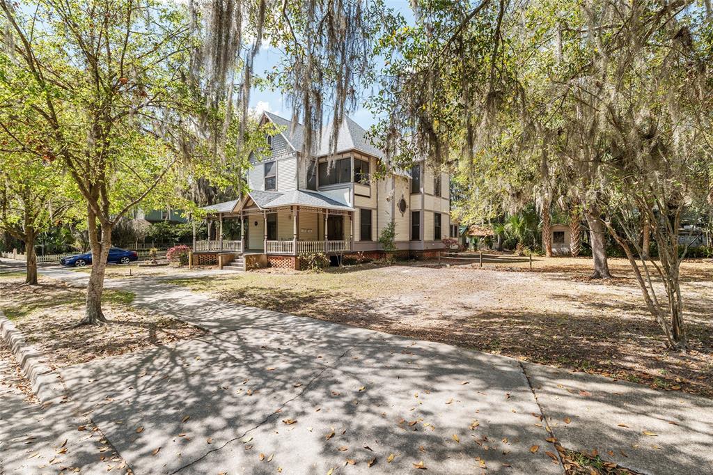 306 NE 3RD STREET, GAINESVILLE, FL — photo 2 of 30