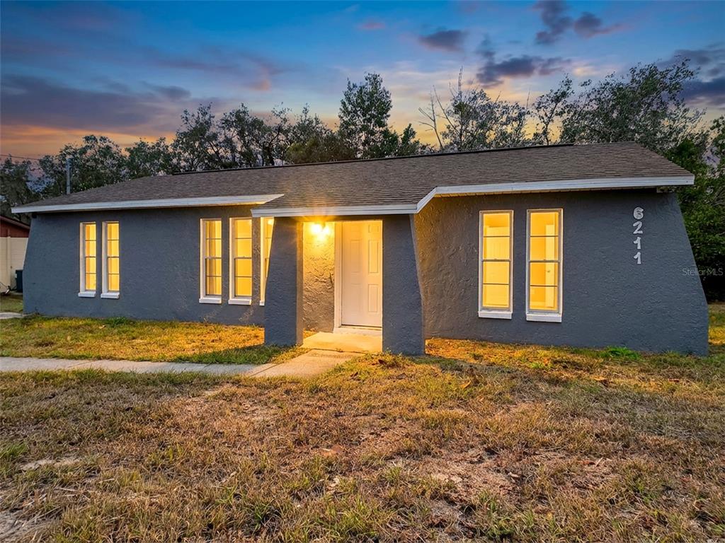6211 LORRAINE LANE
