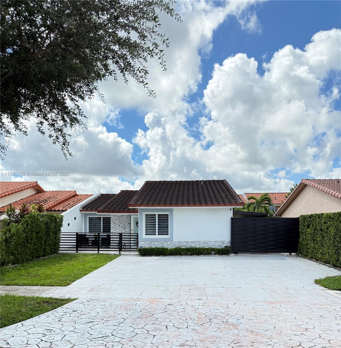 11542 SW 5th St, Sweetwater FL 33174