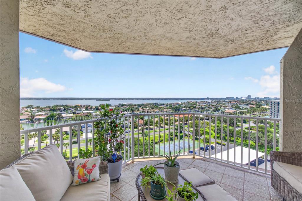 736 ISLAND WAY UNIT 1202