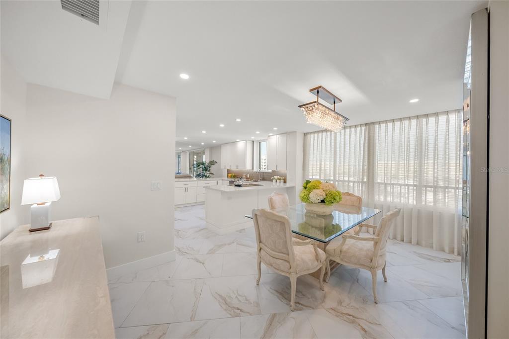 5880 MIDNIGHT PASS ROAD UNIT 511, SARASOTA, FL — photo 5 of 30