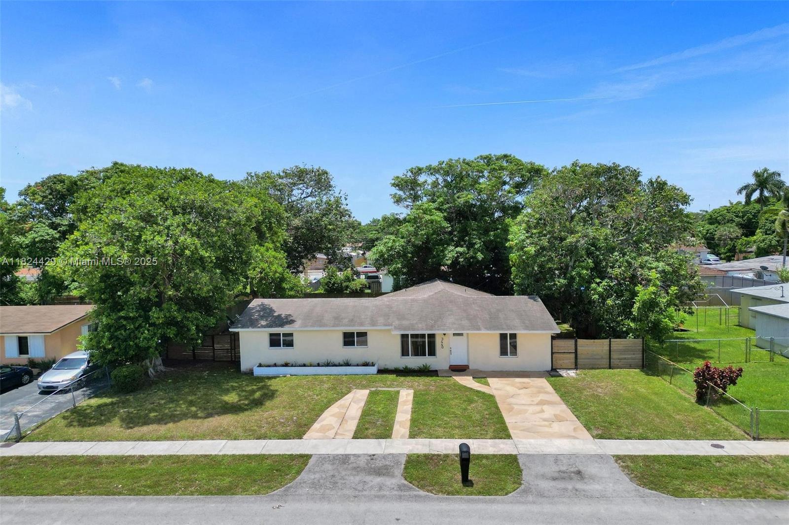3440 NW 4th Ct, Lauderhill FL 33311