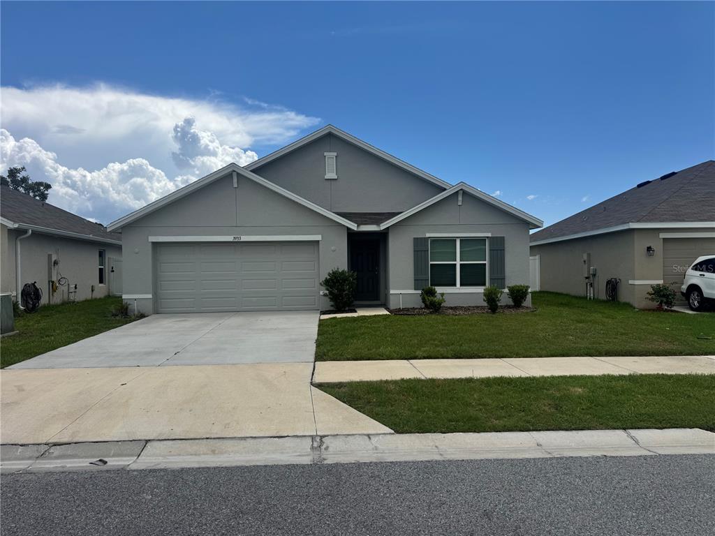 3933 AUTUMN AMBER DRIVE