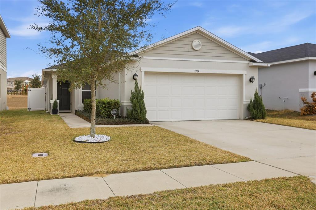 1284 PAPAYA CIRCLE