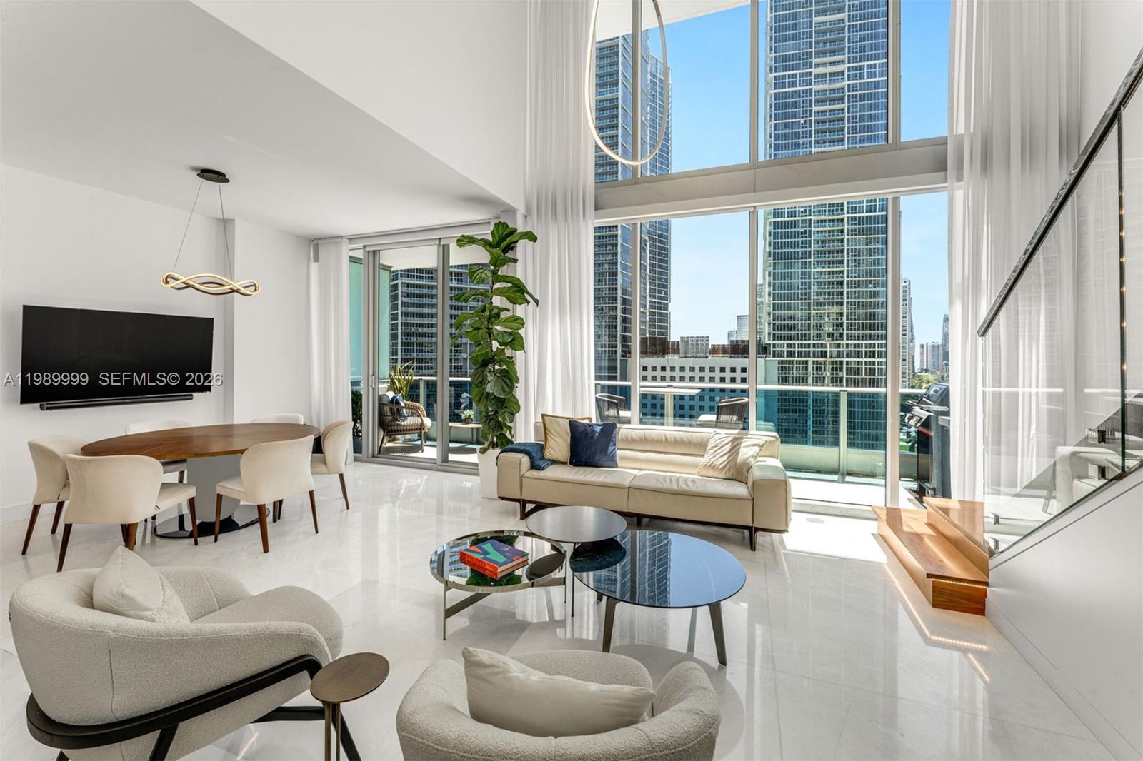 200 Biscayne Boulevard Way # 1406, Miami FL 33131