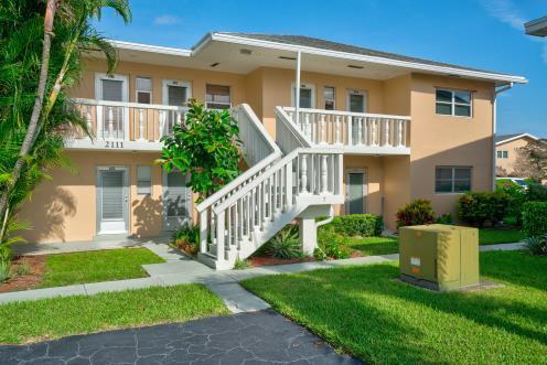2111 NE 1st Court # 203, Boynton Beach FL 33435