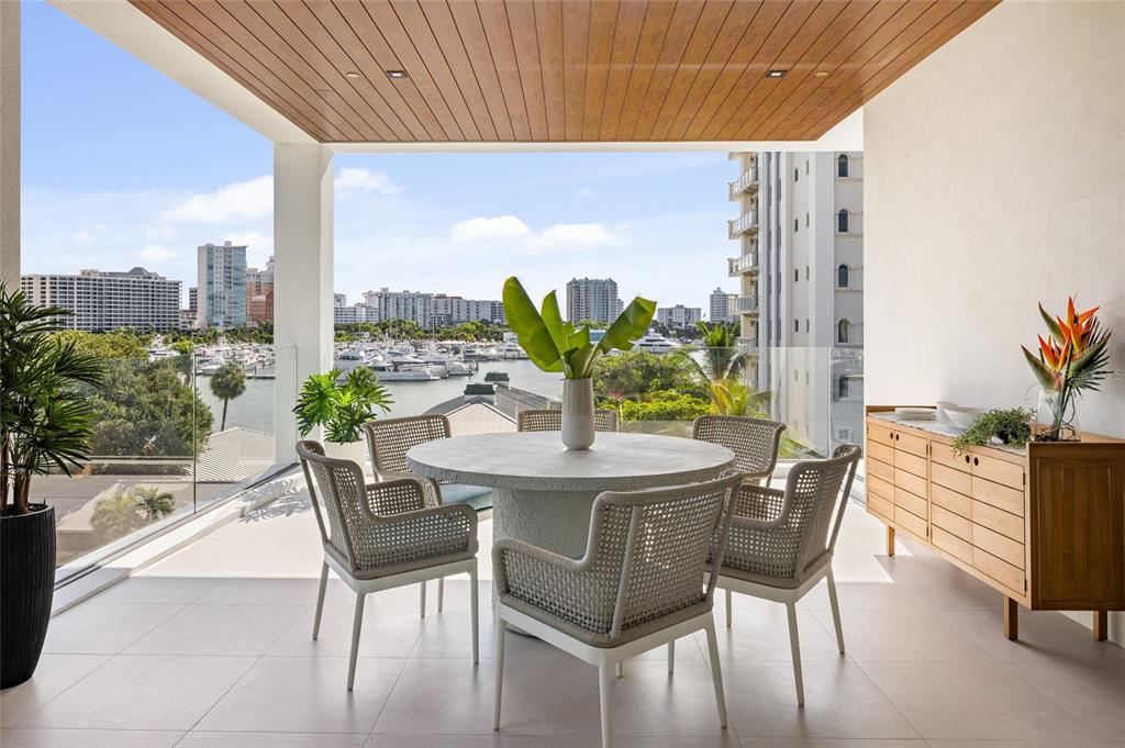 509 GOLDEN GATE POINT UNIT 4, SARASOTA, FL — photo 4 of 28