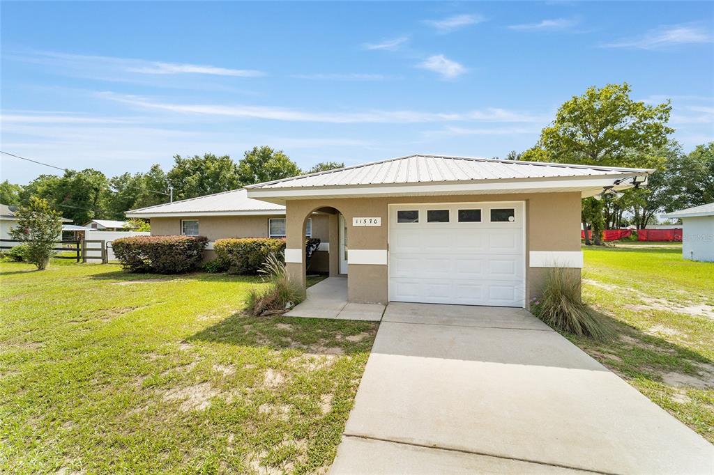 11570 SE 84TH AVENUE, BELLEVIEW, FL — photo 2 of 30