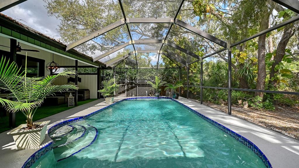 721 FORESTVIEW DRIVE, SARASOTA, FL — photo 4 of 30