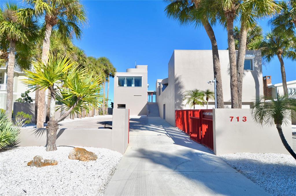 713 EL DORADO DRIVE