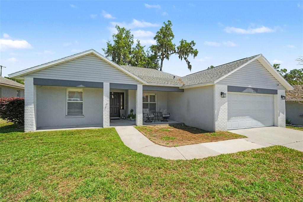 2333 TOWERING OAKS CIRCLE, SEFFNER, FL — photo 2 of 26