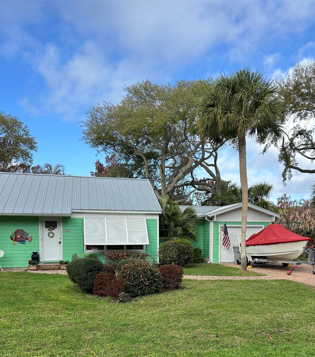 VERO BEACH, FL — photo 2 of 24