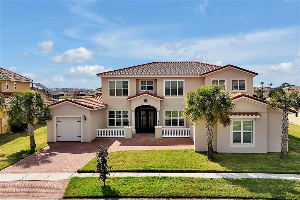 890 SPINNAKER WAY