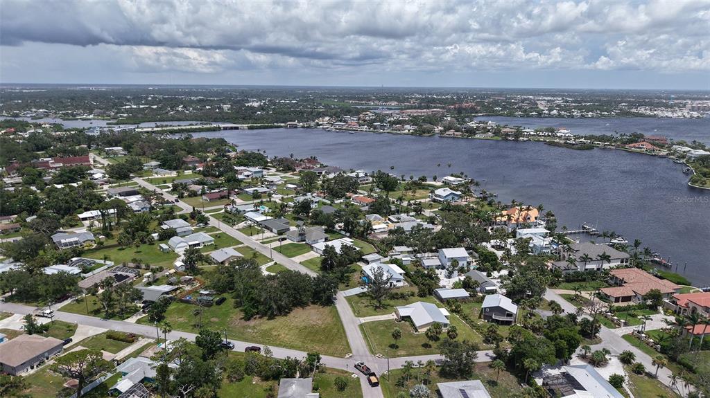 513 PINE ROAD, NOKOMIS, FL — photo 4 of 22