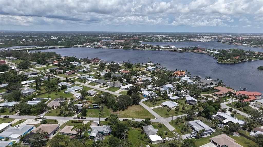 513 PINE ROAD, NOKOMIS, FL — photo 5 of 22