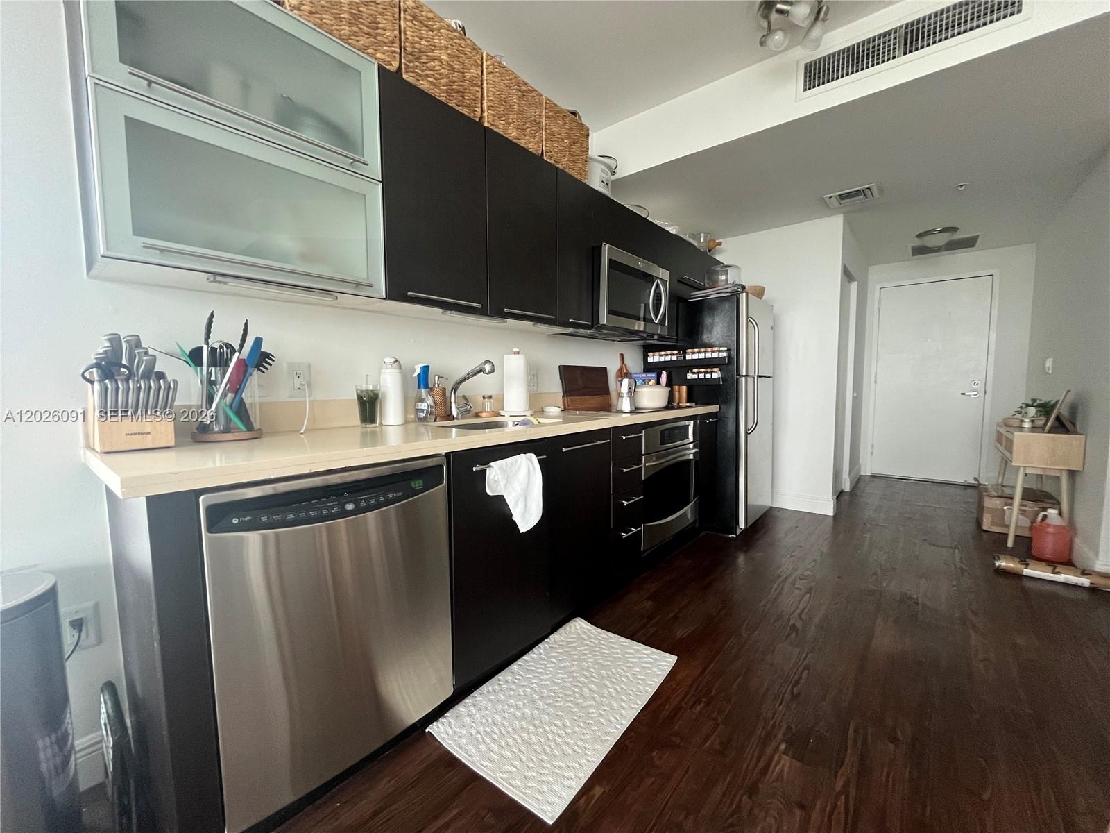 90 SW 3rd St # 1705, Miami FL 33130
