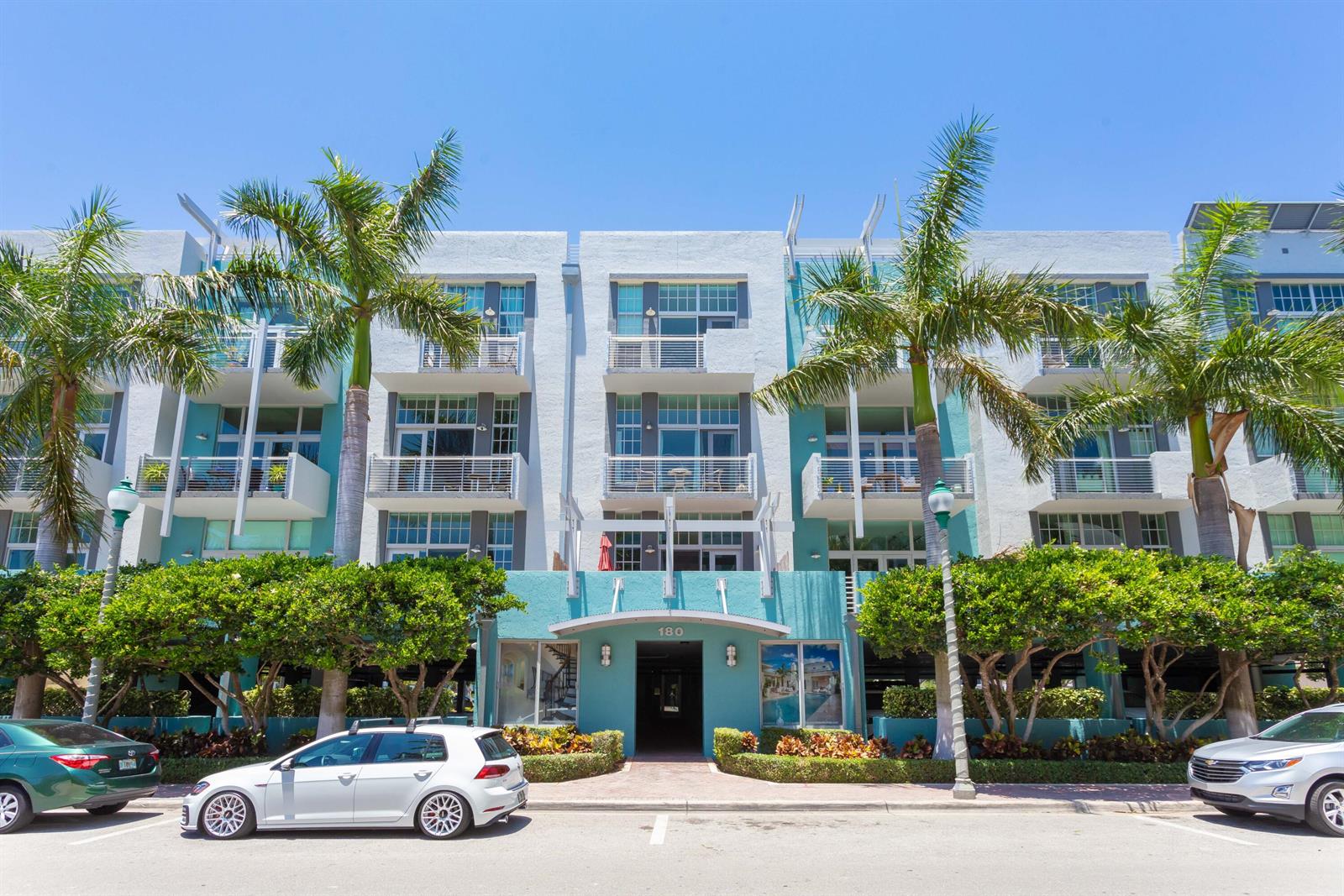180 NE 4th Avenue # 204, Delray Beach FL 33483