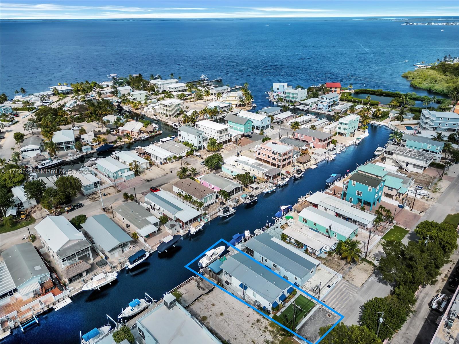 1612 Monmouth Ln, Key Largo FL 33037