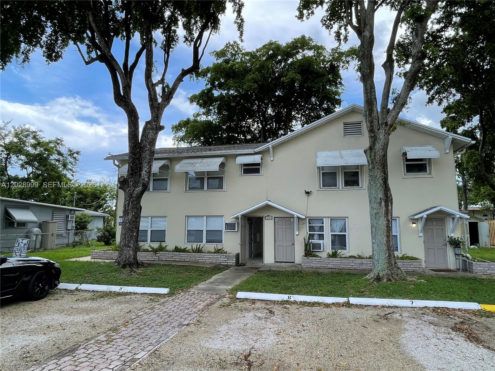 26 SE 13th Ter # 7, Dania Beach FL 33004