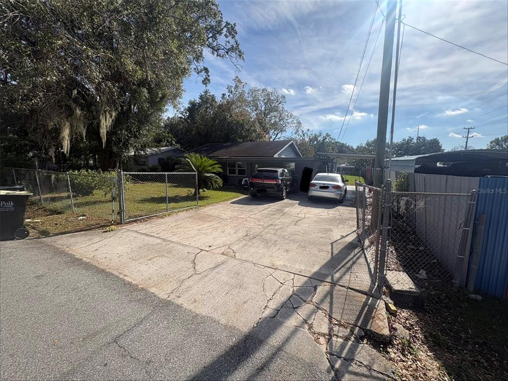 2330 AZALEA COURT
