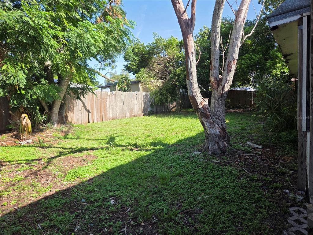 907 CUTLER DRIVE, SEFFNER, FL — photo 3 of 15