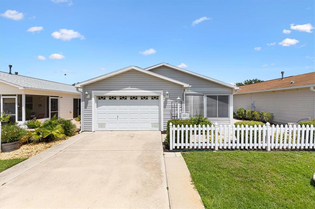 1031 PINEWOOD PLACE