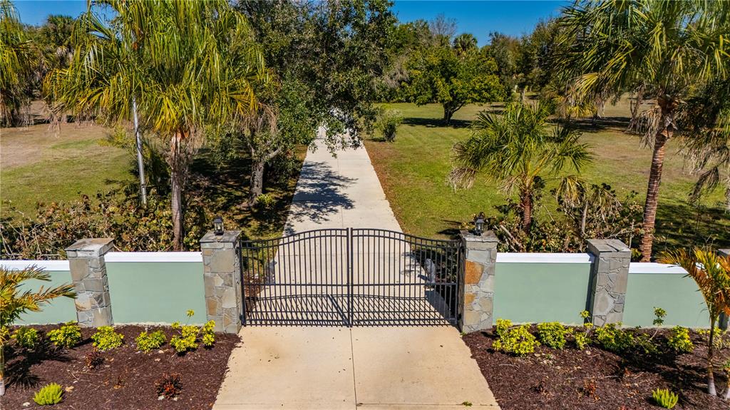 29505 JONES LOOP ROAD, PUNTA GORDA, FL — photo 5 of 30